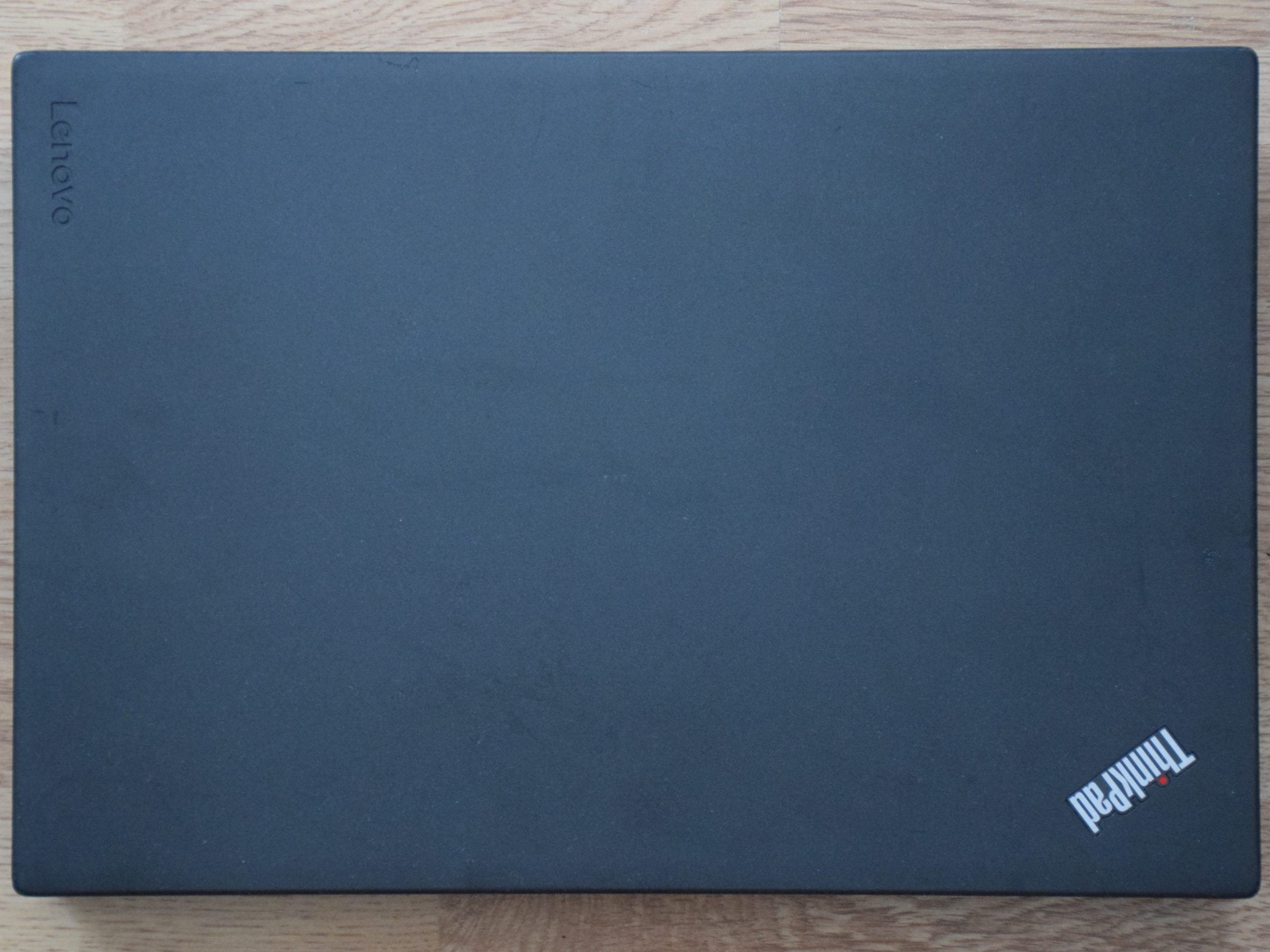 Lenovo ThinkPad X260 - Dessus