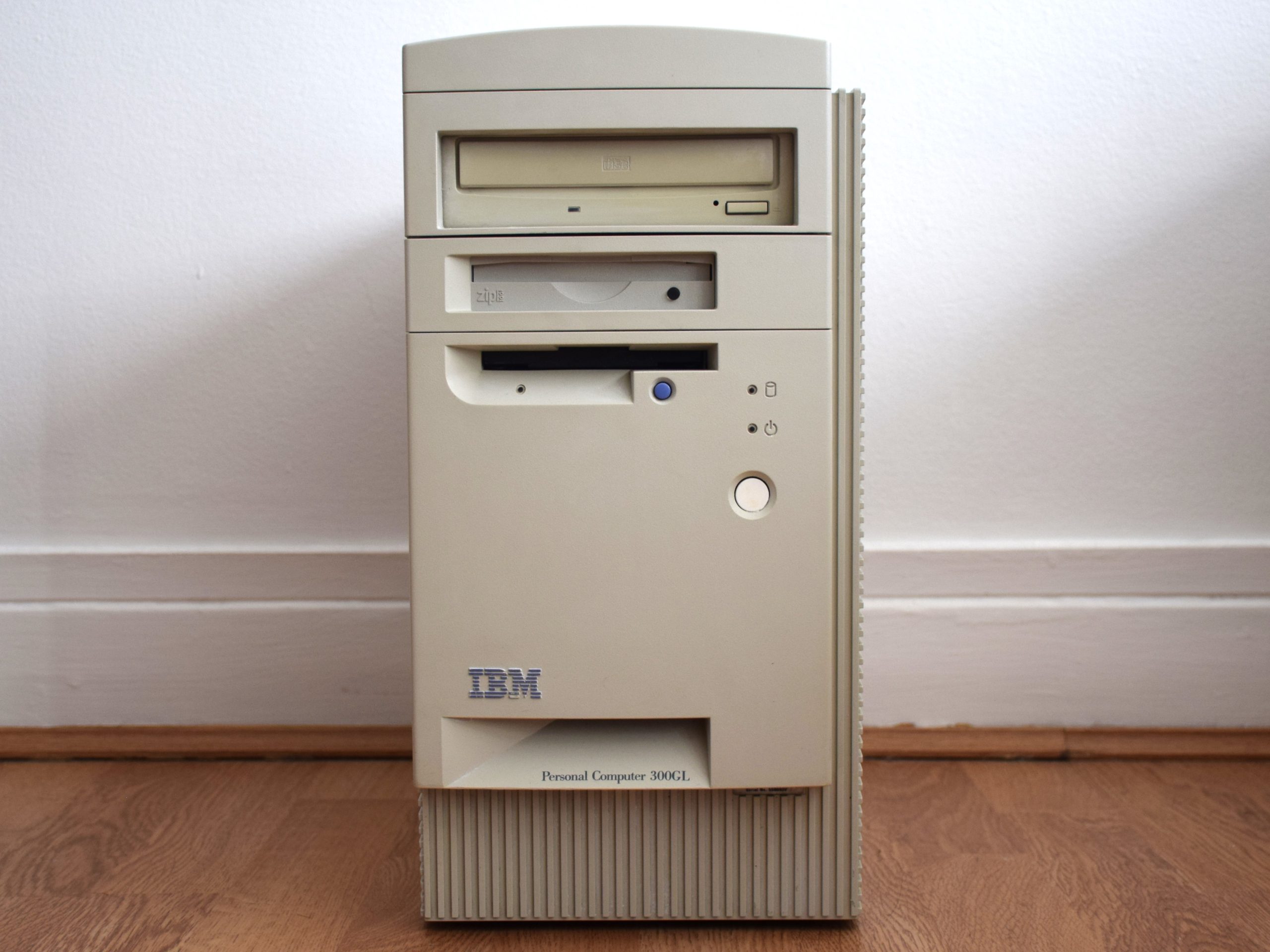 IBM PC 300GL - face