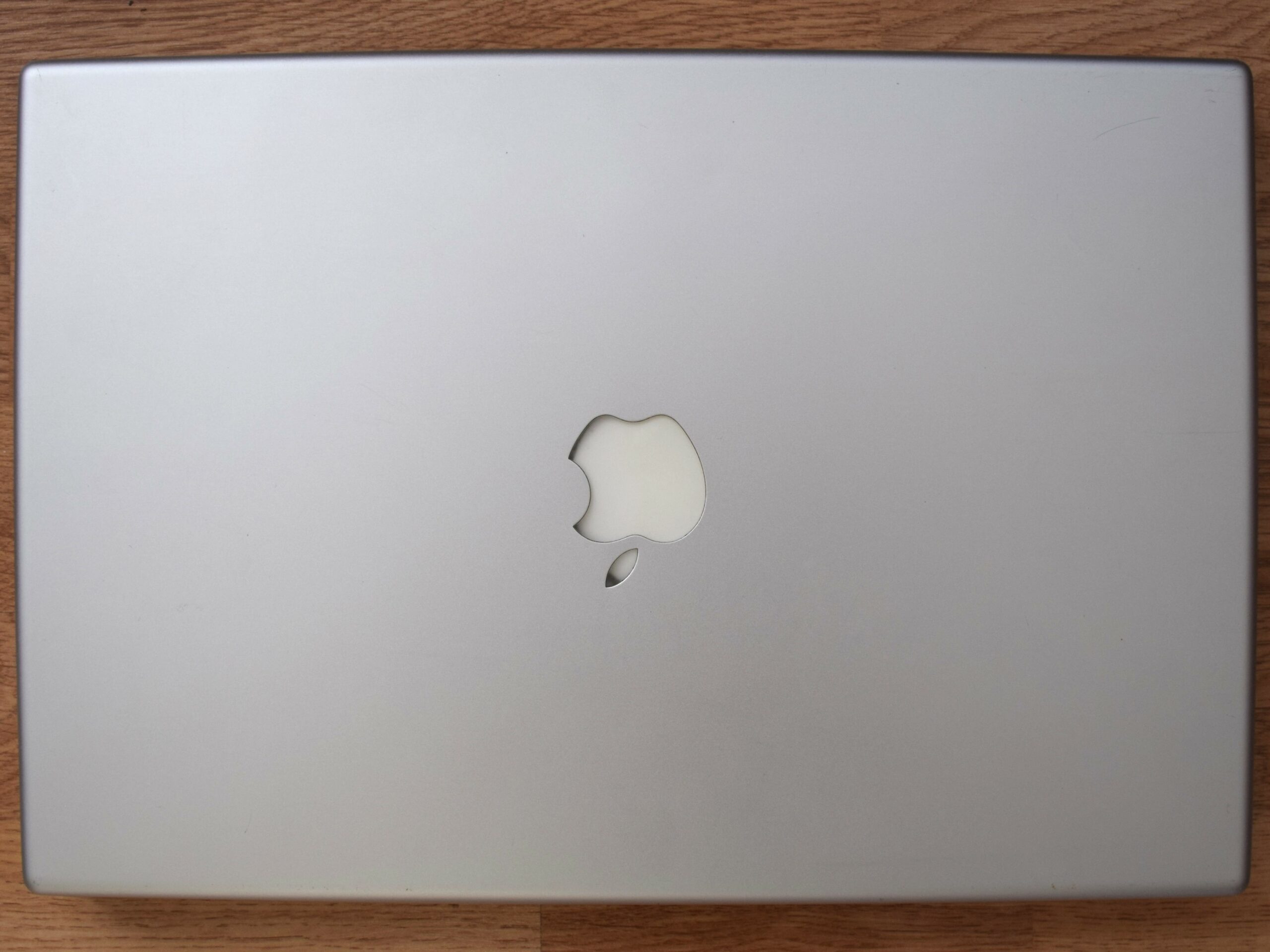 Apple MacBook Pro (Alu) - dessus